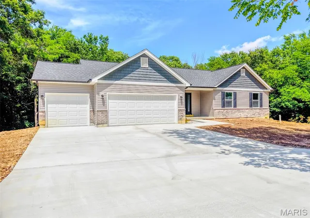 Homes for sale in Wright City, MO | 417 Westwoods Rd, Wright City, MO 63390 | MLS# MIS26035798