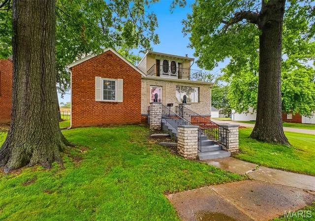 Homes for sale in Warrenton, MO | 411 Cherry Ln, Warrenton, MO 63383 | MLS# MIS26035803