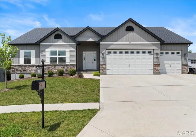 Homes for sale in Wentzville, MO | 509 Spruce Hollow Ct, Wentzville, MO 63385 | MLS# MIS26035810