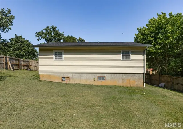 Homes for sale in De Soto, MO | 13071 Hencher Rd, De Soto, MO 63020 | MLS# MIS26035836