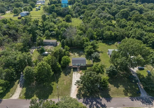 Homes for sale in De Soto, MO | 13071 Hencher Rd, De Soto, MO 63020 | MLS# MIS26035836