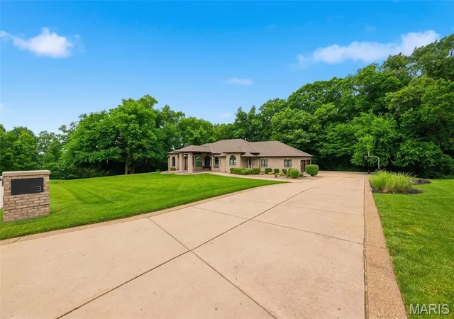 3rd image of 3 Rainier Ct, O Fallon, MO 63366 | MLS# MIS26035863
