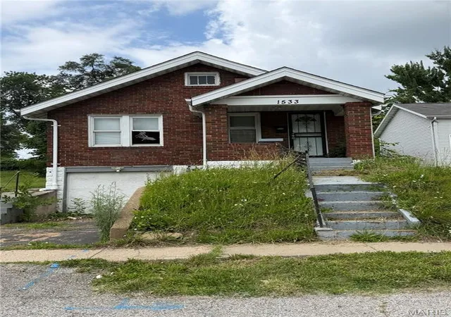 Homes for sale in Pagedale, MO | 1533 Engelholm Ave, Pagedale, MO 63133 | MLS# MIS26035866