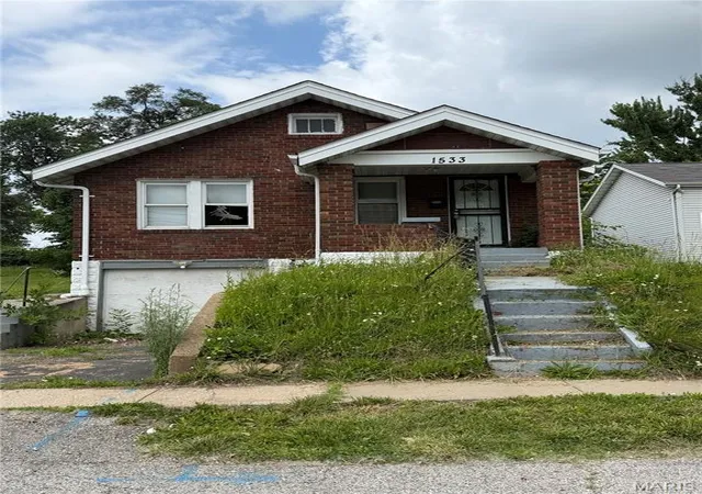Homes for sale in Pagedale, MO | 1533 Engelholm Ave, Pagedale, MO 63133 | MLS# MIS26035866