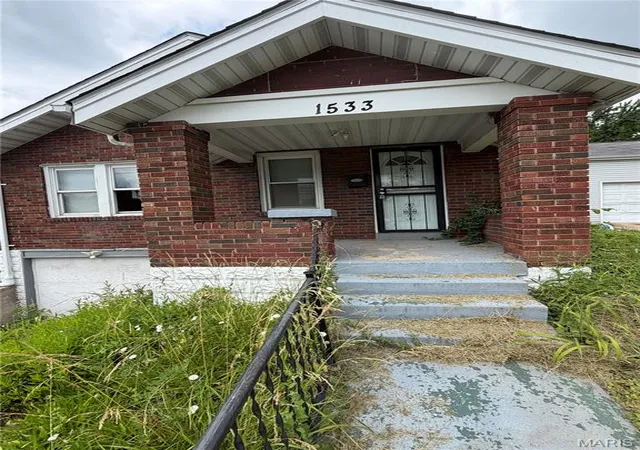 Homes for sale in Pagedale, MO | 1533 Engelholm Ave, Pagedale, MO 63133 | MLS# MIS26035866