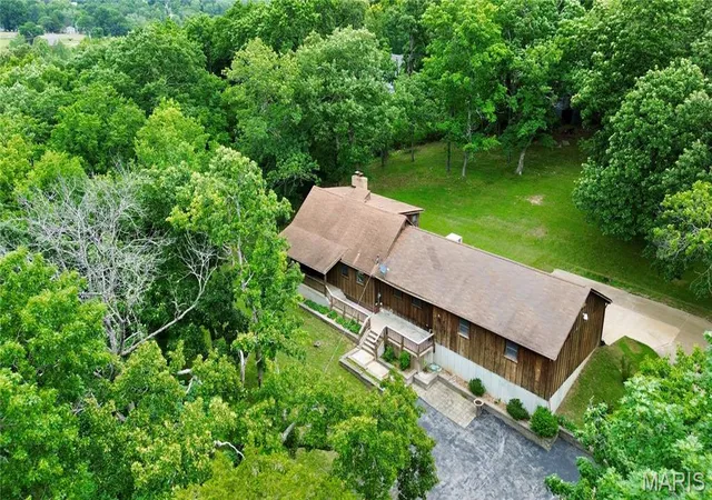 2nd image of 5881 Bear Creek Rd, House Springs, MO 63051 | MLS# MIS26035875