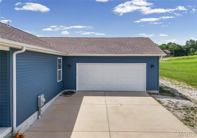 5th image of 137 Calvey Brook Dr, Robertsville, MO 63072 | MLS# MIS26035904
