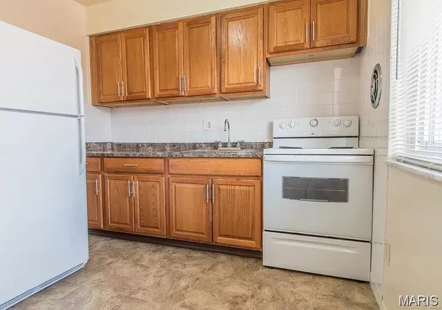 Homes for sale in Hazelwood, MO | 7408 Burcke Dr, Hazelwood, MO 63042 | MLS# MIS26035931