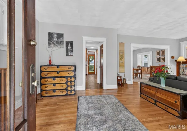 Photo 3 of Single family home for sale at 900 Trinity Ave, Saint Louis, MO 63130 | MLS# MIS26035940 | Listing updated on 2026-08-17