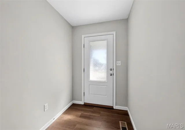 5th image of 136 Katiemist Dr, Saint Peters, MO 63376 | MLS# MIS26035941