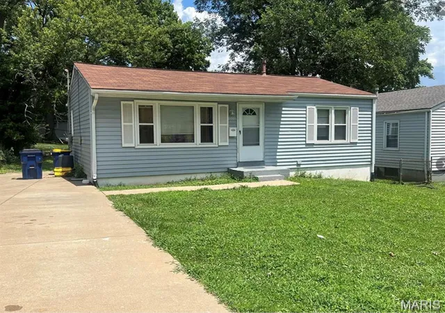 Photo 1 of Single family home for sale at 11005 Florence Ave, Saint Ann, MO 63074 | MLS# MIS26035959 | Listing updated on 2026-06-13