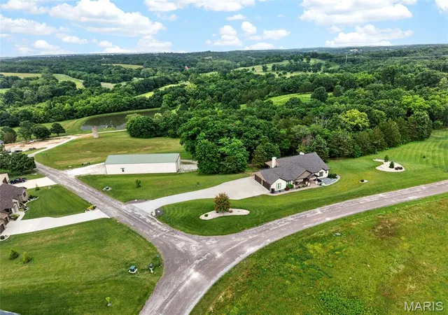 1st image of 992 Foggy Ct, Washington, MO 63090 | MLS# MIS26035973
