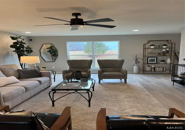 5th image of 231 Burrograss Dr, Wentzville, MO 63385 | MLS# MIS26035974