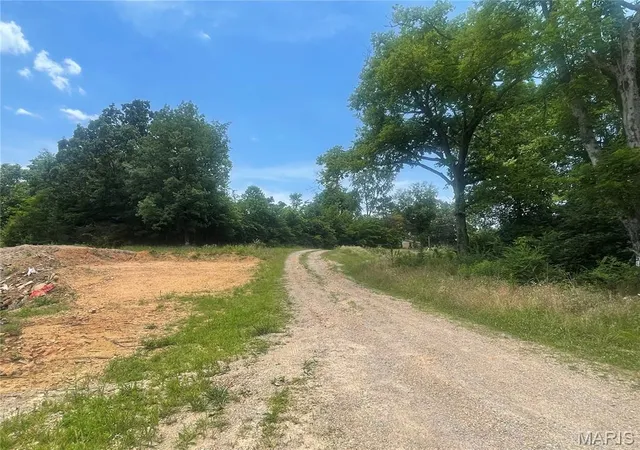 1st image of 2318 N Main St, Poplar Bluff, MO 63901 | MLS# MIS26036014