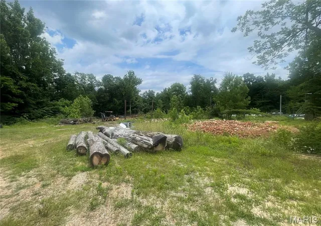 5th image of 2318 N Main St, Poplar Bluff, MO 63901 | MLS# MIS26036014