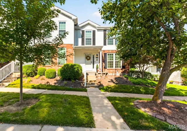 Photo 3 of Sale Pending at 115 Carriage View Dr, Wildwood, MO 63040 | MLS# MIS26036036 | Listing updated on 2026-08-18