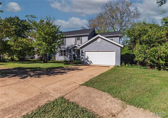 Photo 3 of Single family home for sale at 3511 Saint Martin Dr, Arnold, MO 63010 | MLS# MIS26036040 | Listing updated on 2026-10-07