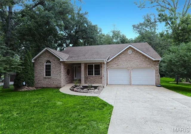 Photo 1 of Single family home for sale at 6450 Timber Lane Dr, Mascoutah, IL 62258 | MLS# MIS26036046 | Listing updated on 2026-09-13