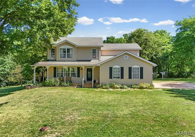 Homes for sale in Festus, MO | 3201 Evergreen Ct, Festus, MO 63028 | MLS# MIS26036053