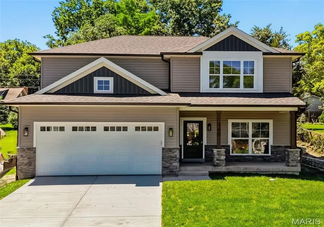 1st image of 140 W Sarah Ave, Kirkwood, MO 63122 | MLS# MIS26036061