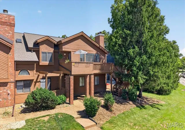 2nd image of 222 Hemingway Ln #G, Weldon Spring, MO 63304 | MLS# MIS26036112