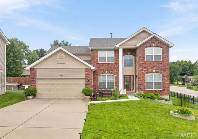 1st image of 10977 Edgemoor Ter, Saint Louis, MO 63123 | MLS# MIS26036141