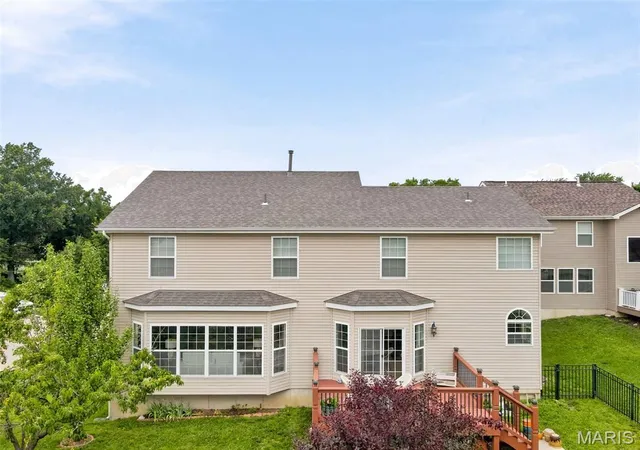 4th image of 10977 Edgemoor Ter, Saint Louis, MO 63123 | MLS# MIS26036141