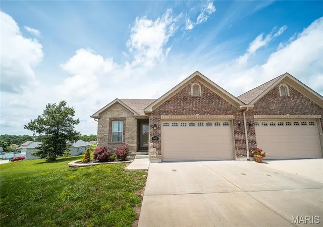 Homes for sale in St Clair, MO | 903 Q Ave, St Clair, MO 63077 | MLS# MIS26036152
