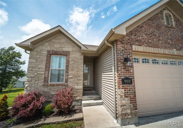 Homes for sale in St Clair, MO | 903 Q Ave, St Clair, MO 63077 | MLS# MIS26036152