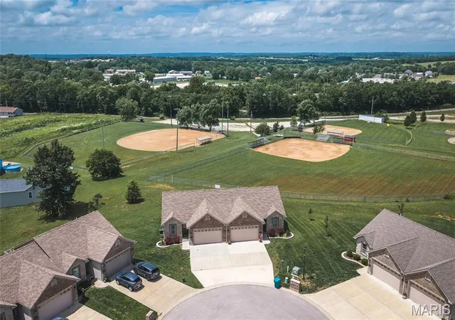 Homes for sale in St Clair, MO | 903 Q Ave, St Clair, MO 63077 | MLS# MIS26036152