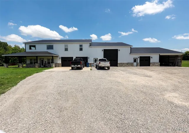 Photo 3 of Single family home for sale at 284 Ridge Rd, Oak Ridge, MO 63769 | MLS# MIS26036162 | Listing updated on 2026-07-28