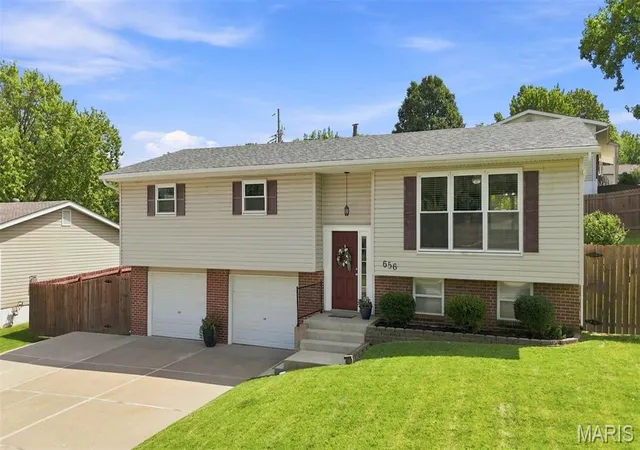 Photo 1 of Single family home for sale at 656 Nancy Dr, Saint Charles, MO 63301 | MLS# MIS26036164 | Listing updated on 2026-09-14