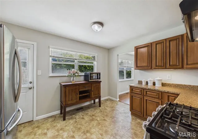 Photo 4 of Single family home for sale at 656 Nancy Dr, Saint Charles, MO 63301 | MLS# MIS26036164 | Listing updated on 2026-10-29