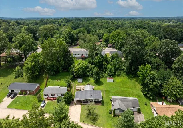 Photo 3 of Single family home for sale at 1131 Corinne St, Jackson, MO 63755 | MLS# MIS26036183 | Listing updated on 2026-09-28