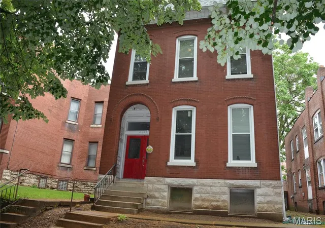 Photo 3 of Single family home for sale at 4557 Arco Ave, St Louis, MO 63110 | MLS# MIS26036196 | Listing updated on 2026-09-20