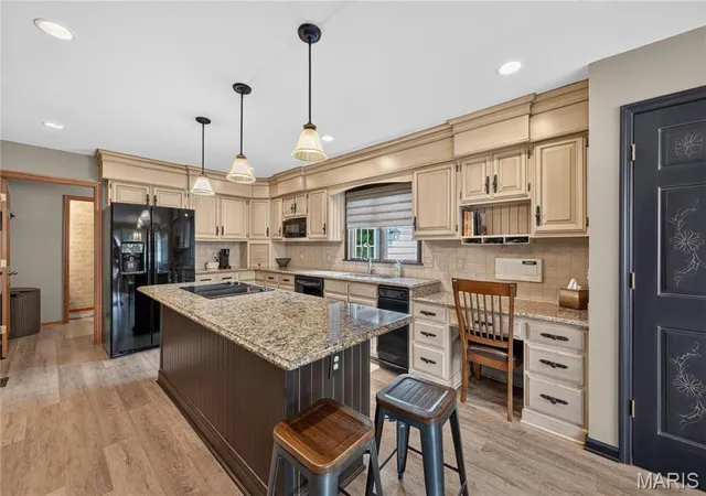 4th image of 1136 Black Forest Dr, Saint Charles, MO 63301 | MLS# MIS26036228