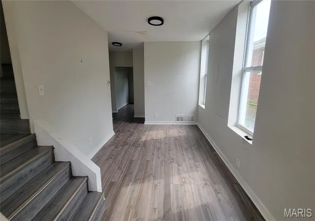 Photo 4 of Single family home for sale at 2202 Osage St, Saint Louis, MO 63118 | MLS# MIS26036233 | Listing updated on 2026-10-15