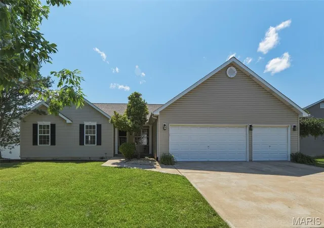 1st image of 48 Aspen Ridge Ct, Saint Peters, MO 63376 | MLS# MIS26036278