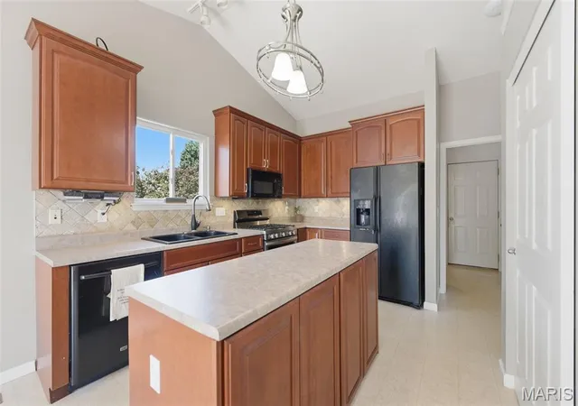 5th image of 48 Aspen Ridge Ct, Saint Peters, MO 63376 | MLS# MIS26036278
