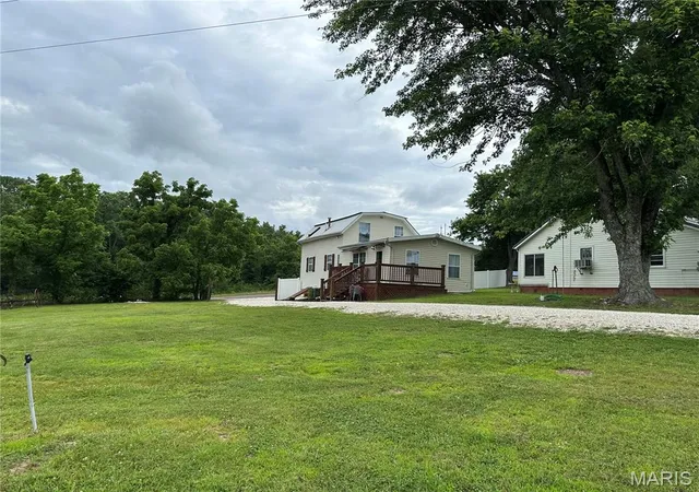 Homes for sale in Belle, MO | 23454 Hwy C, Belle, MO 65013 | MLS# MIS26036319