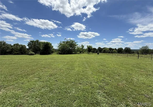 Homes for sale in Plato, MO | 12557 Jake Ln, Plato, MO 65552 | MLS# MIS26036320