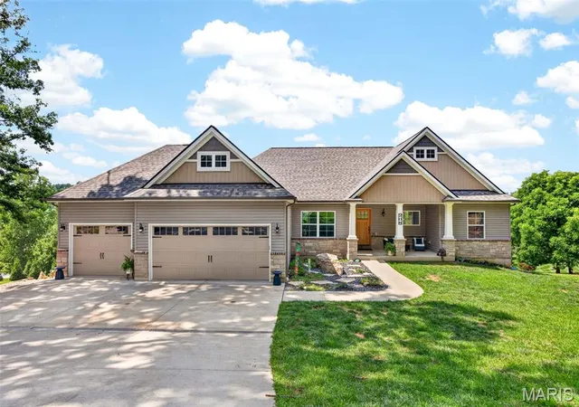 Homes for sale in Augusta, MO | 208 Berg Crossing Dr, Augusta, MO 63332 | MLS# MIS26036323