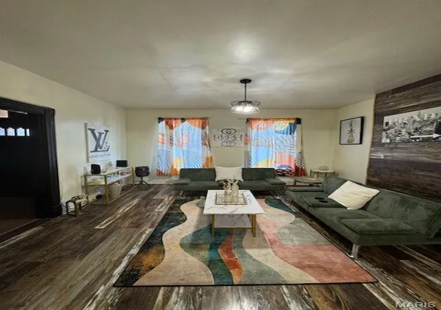 Photo 2 of Single family home for sale at 4259 W Cote Brilliante Ave, Saint Louis, MO 63113 | MLS# MIS26036333 | Listing updated on 2026-08-27