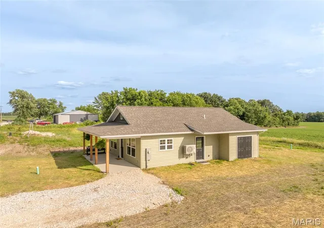 Homes for sale in Truxton, MO | 144 High St, Truxton, MO 63381 | MLS# MIS26036358