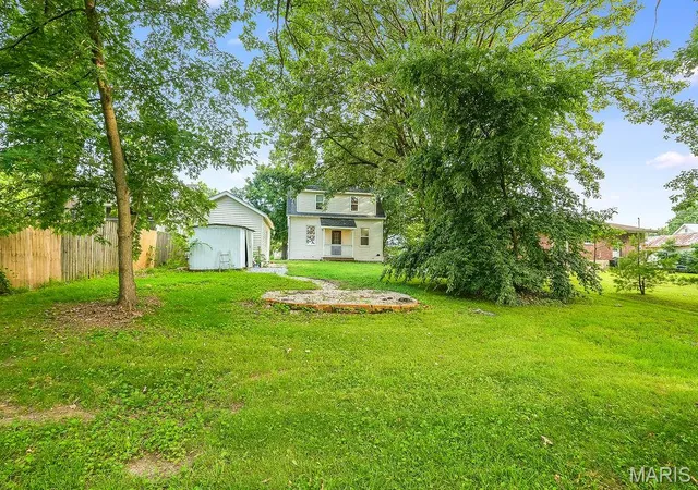 Homes for sale in Columbia, IL | 829 W Bottom Ave, Columbia, IL 62236 | MLS# MIS26036386