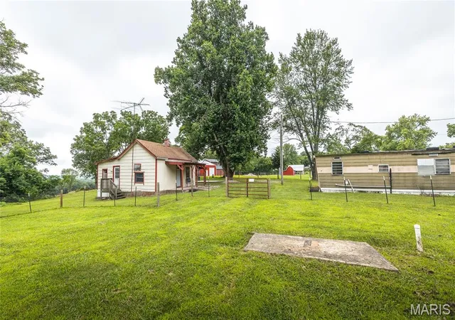 Photo 3 of Manufactured home for sale at 404,406,408 N Frisco St, Crocker, MO 65452 | MLS# MIS26036398 | Listing updated on 2026-09-21