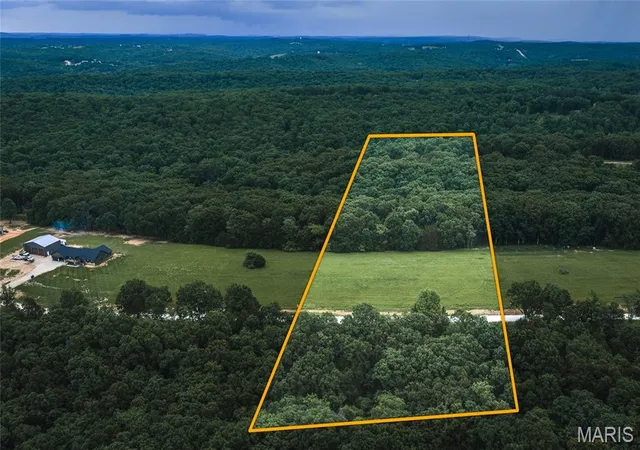 Photo 1 of Land for sale at 5256 Hobby Farms Rd, De Soto, MO 63020 | MLS# MIS26036399 | Listing updated on 2026-08-19