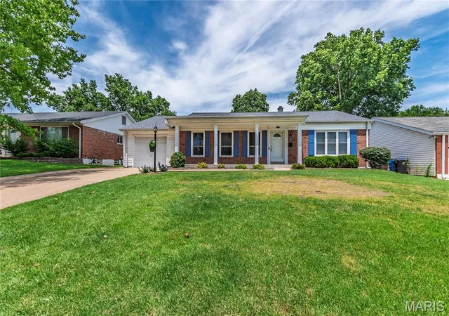 3rd image of 6011 Ranchwood Dr, Affton, MO 63123 | MLS# MIS26036413