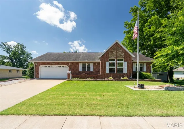Homes for sale in Perryville, MO | 1153 Edgemont Blvd, Perryville, MO 63775 | MLS# MIS26036426