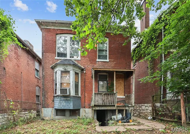 Homes for sale in Saint Louis, MO | 5960 Minerva Ave, Saint Louis, MO 63112 | MLS# MIS26036429